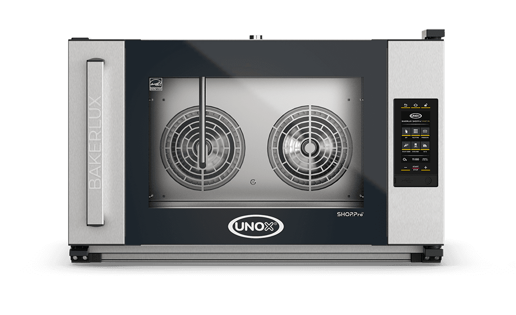 4 trays 600x400 Render of UNOX BAKERLUX SHOP.Pro™ MASTER commercial convection with humidity oven XEFR-04EU-EMLV-MT.